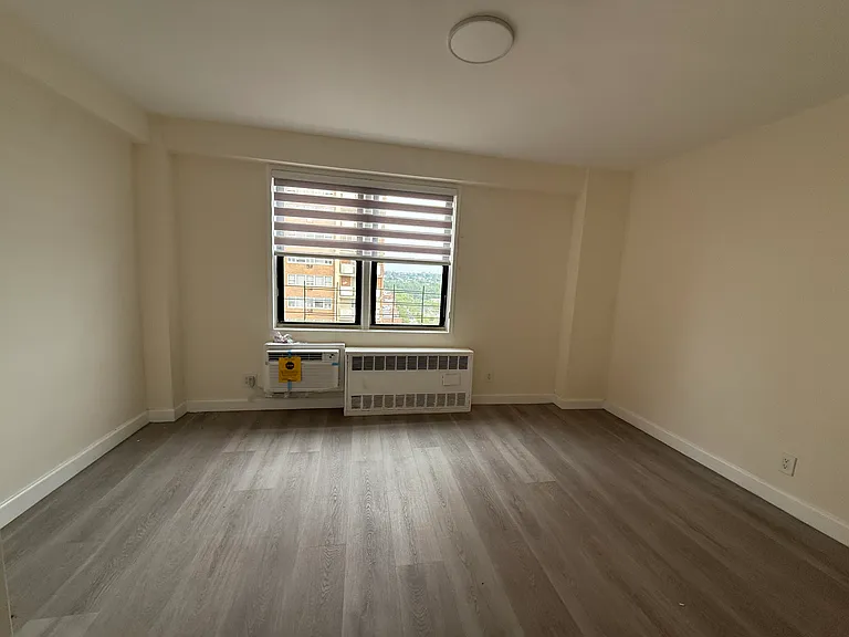 14430 Roosevelt Ave #601 — Photo 10