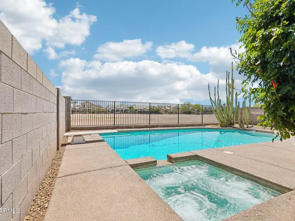 2633 E BROOKS Street, Gilbert, AZ 85296