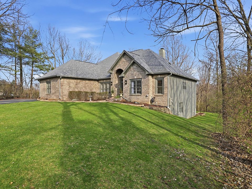 1st image of 9010 Summer Estate Dr