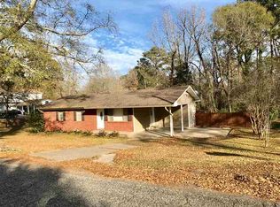 405 Circle Dr, Mendenhall, MS 39114