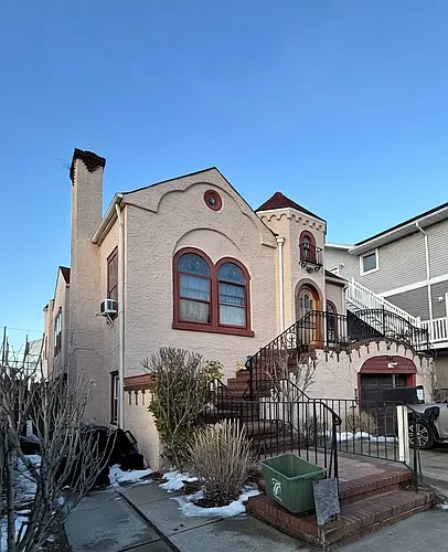 329 E Chester St #2 Photo 1