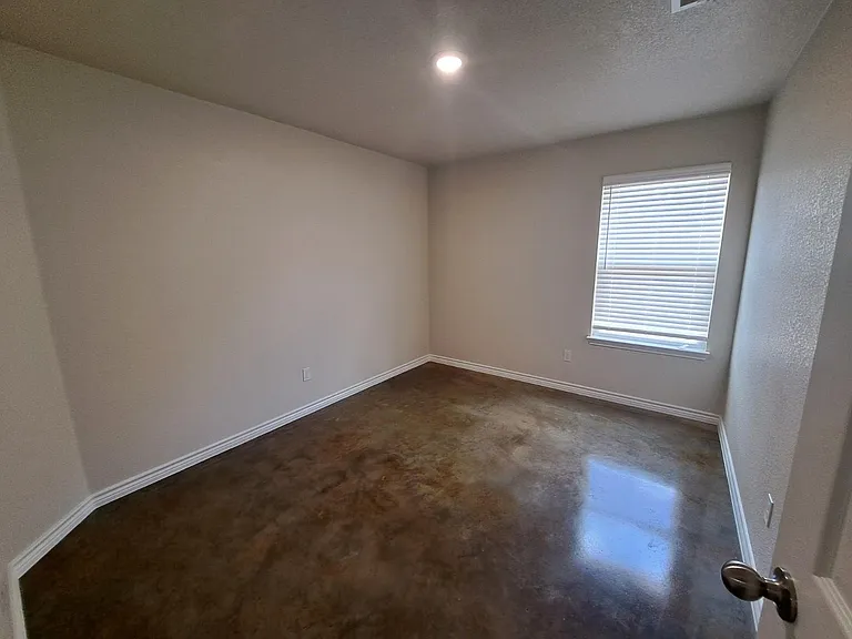 1403 Mulford St #A — Photo 15