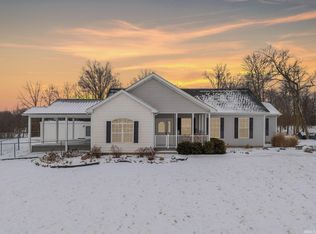 9641 W River Rd, North Manchester, IN 46962