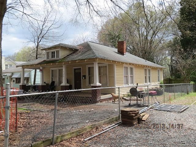 2nd image of 3705 Rogers St