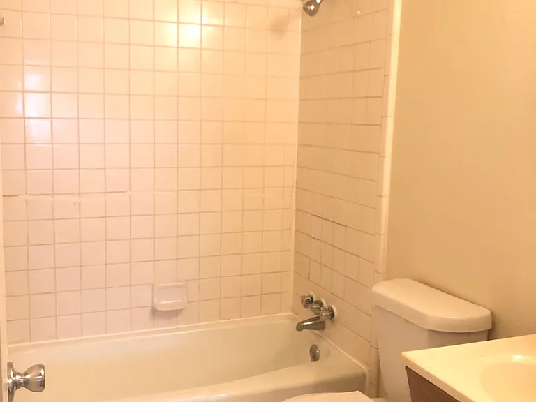 7250 Exchange Pl — Photo 5