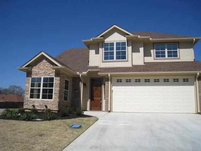 1st image of 1001 Tristan Ln
