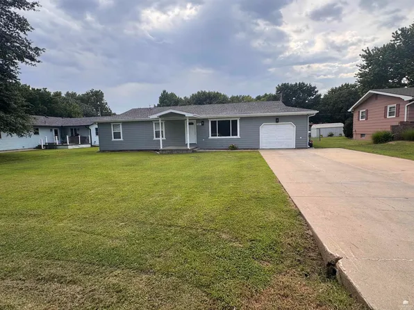 509 N Lincoln St, Bennington, KS 67422