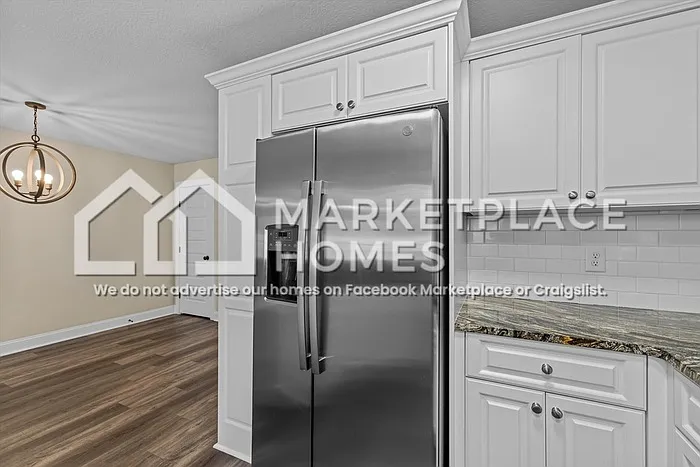 704 Chatsworth Way — Photo 7