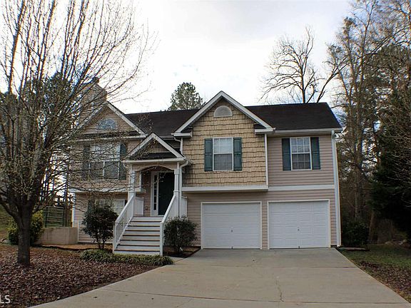 3rd image of 114 Bombay Ln