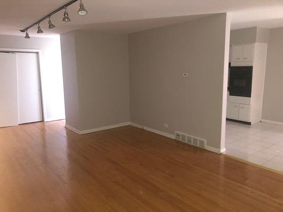 4th image of 7369 North Ave #2