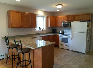 29 Mayflower Hl, Stafford Springs, CT 06076