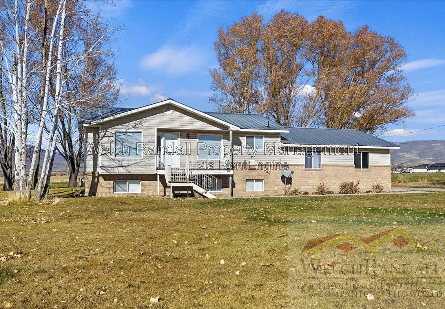 3 bed, 3.0 bath, 1812 sqft, $2,595 — Photo 1