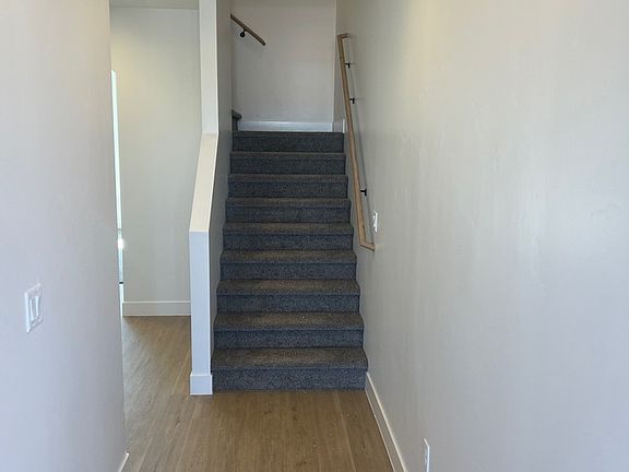2nd image of 504 E Heritage Pl