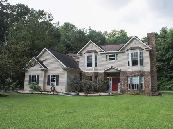339 Bedwell St, Heflin, AL 36264