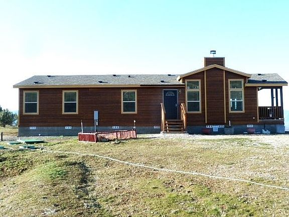 2nd image of 15455 Shasta Ln