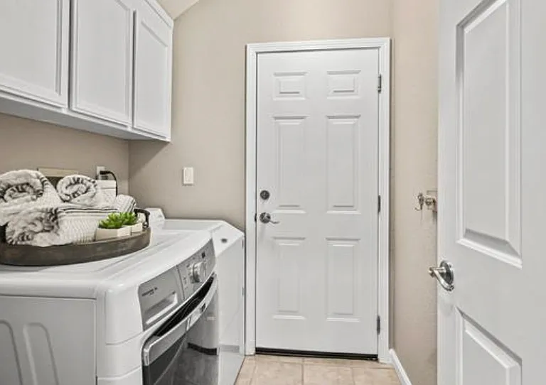 208 Promenade Ln — Photo 13