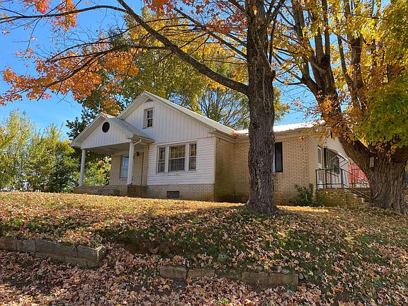 4th image of 207 L Morgan St #L