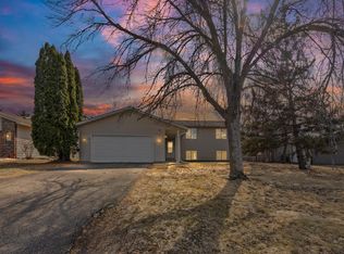 3939 Westbury Dr, Eagan, MN 55123