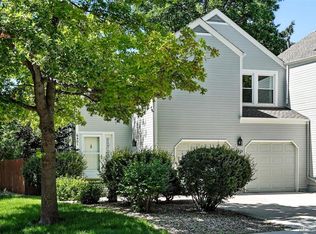 6401 S Forest St, Centennial, CO 80121