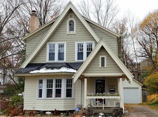 1323 Giddings Ave SE, Grand Rapids, MI 49506