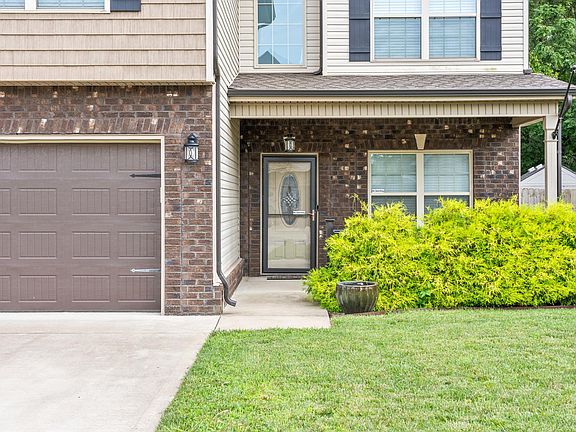 3rd image of 708 Cavalier Dr