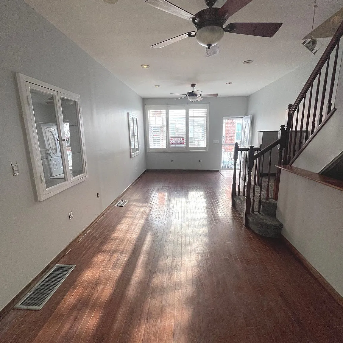 2 bed, 1.5 bath, 850 sqft, $2,000 — Photo 2