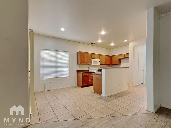 3rd image of 5186 W Shaw Butte Dr