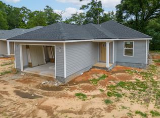 816 W Walnut Ave, Crestview, FL 32536