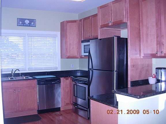 5th image of 2100 Baltic Ave #438