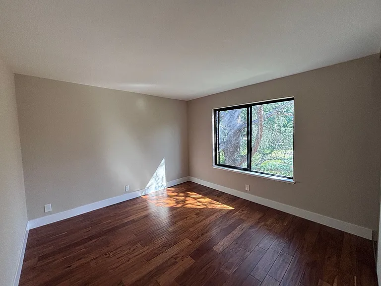 6604 Old Mill Ct — Photo 13