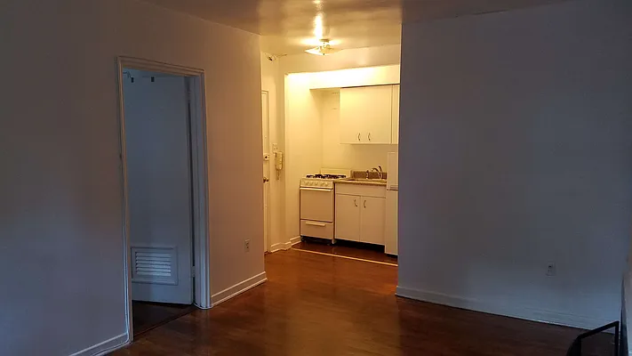 Rented by Choy Lin Yau, LREB | media 21