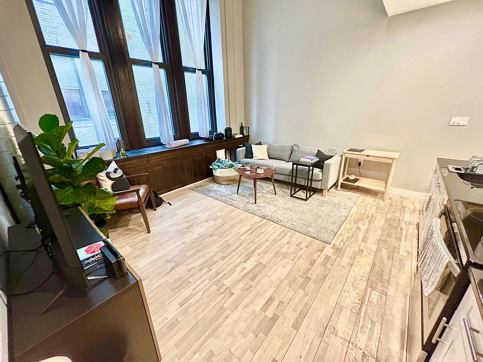 1st image of 1501 S 17th St #1O5L