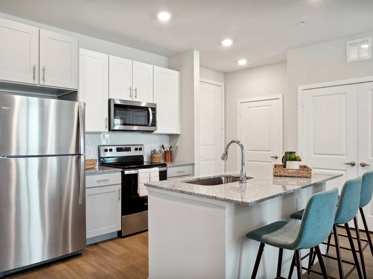 Reserve at Ventana Lakes — Photo 4