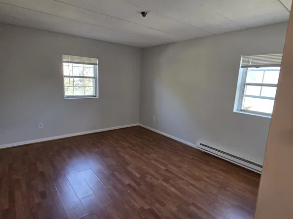 50 Webster St, Weymouth, MA