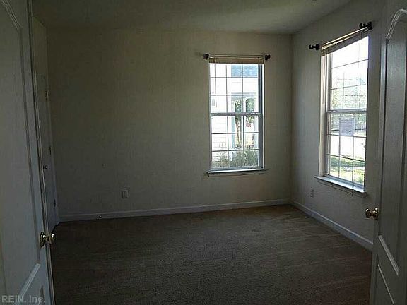 2nd image of 529 Normandy St
