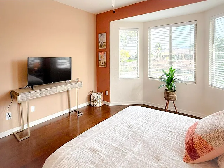 16813 S 178th Dr — Photo 3