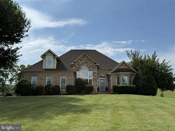 3466 Retreat Ln, Harrisonburg, VA 22801