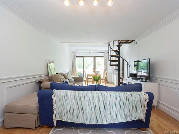 4th image of 57 Rowayton Woods Dr #57