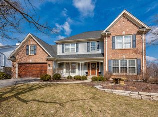 148 Derby Glen Dr, Glen Ellyn, IL
