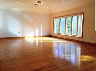 51-07 199th St, Flushing, NY 11365