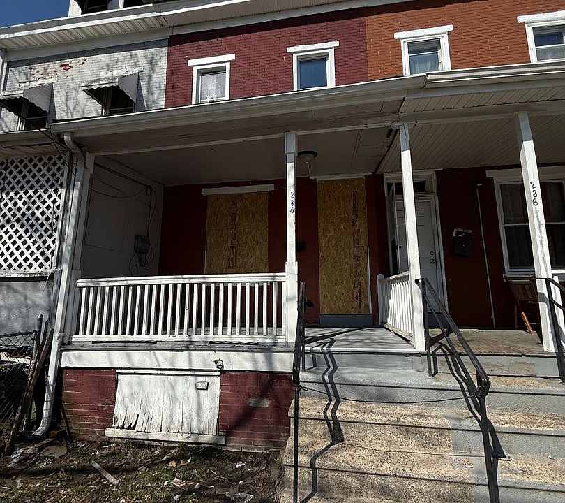 1st image of 234 Walnut Ave