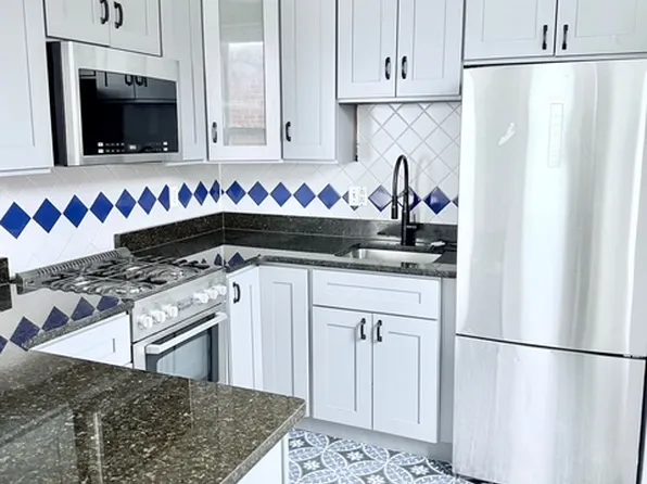 515 Fanshawe St Floor 2, Philadelphia, PA 19111