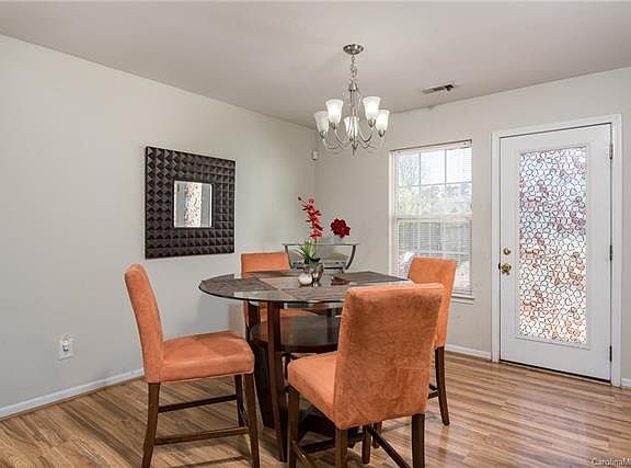 4th image of 821 Coach House Ct