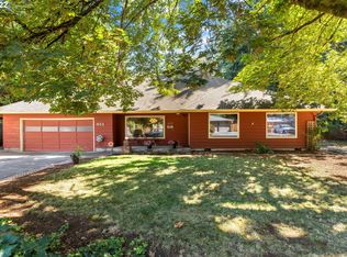 922 N Maple Ln, Canby, OR 97013