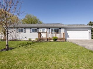 115 Westgate Dr, Iron Ridge, WI 53035
