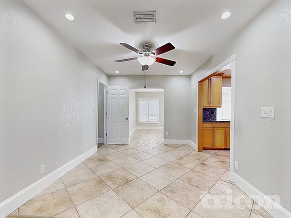 4th image of 507 Edmonton Ct