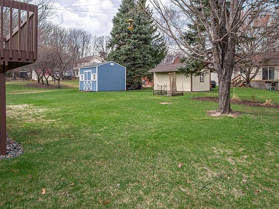 5th image of 512 Windsor Forest Drive