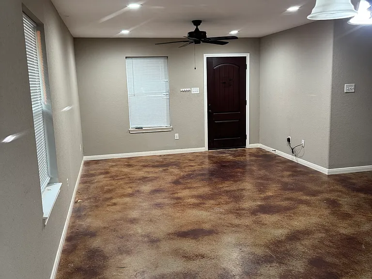 2213 Beauregard St #A — Photo 2