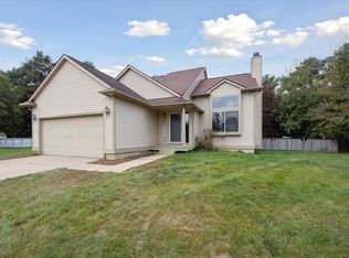 251 Winding River Ln, Williamston, MI 48895