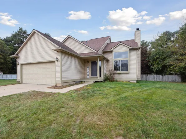 251 Winding River Ln, Williamston, MI 48895